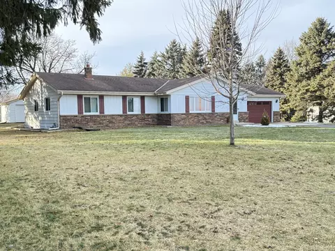 565 Amy Belle, Colgate, WI 53017