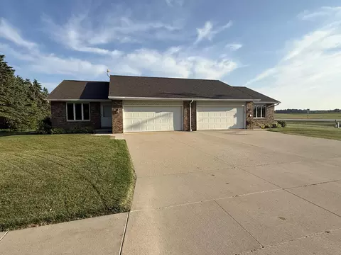 114 E Samz, Mishicot, WI 54228