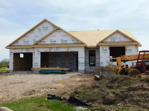 961 Horseshoe, Belgium, WI 53004