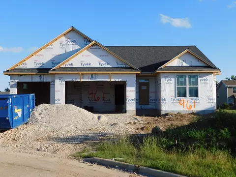 961 Horseshoe, Belgium, WI 53004