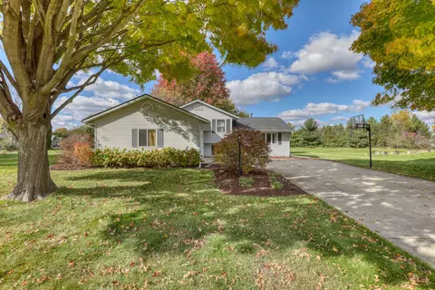w355n5745 Lisbon, Oconomowoc, WI 53066
