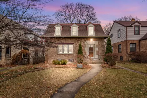 4522 N Marlborough, Shorewood, WI 53211