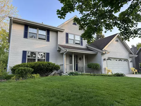 880 Uhen, Burlington, WI 53105