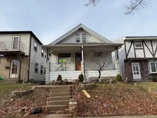 2239 S 59th, West Allis, WI 53219