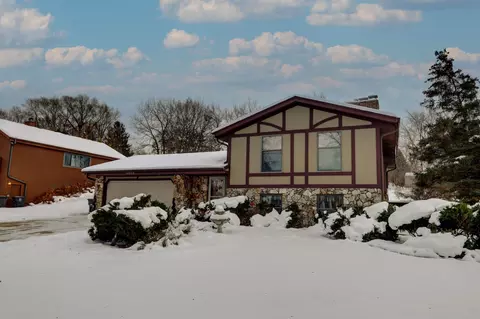 10939 W Coronado, Franklin, WI 53132