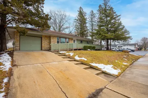 247 S 17th, West Bend, WI 53095
