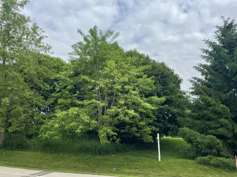 Lt2 Ulao, Grafton, WI 53024