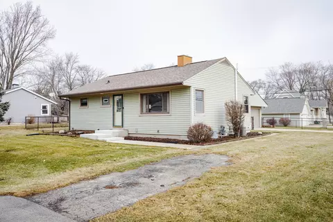 7166 S 37th, Franklin, WI 53132
