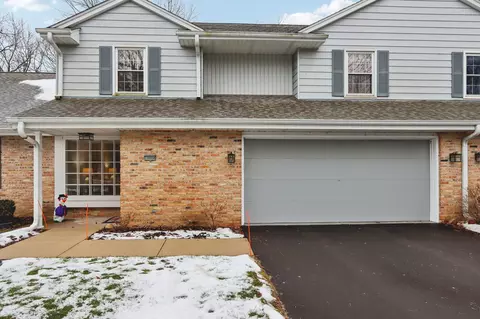 18985 Wilderness #B, Brookfield, WI 53045
