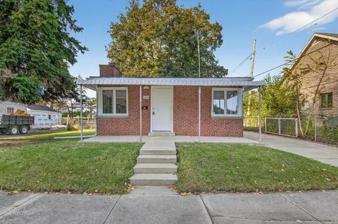 1214 Illinois, Racine, WI 53405