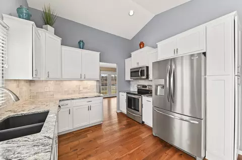 4575 Turtle Crk #A, Brookfield, WI 53005