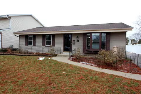 8028 W Van Beck, Milwaukee, WI 53220