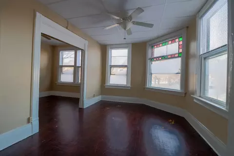 1801 W Meinecke, Milwaukee, WI 53206