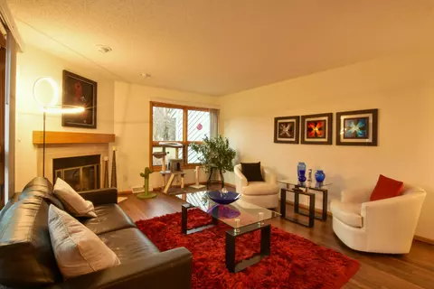 15731 W W Brk, New Berlin, WI 53151