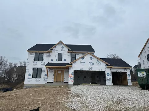 3716 Oakmont, Waukesha, WI 53188
