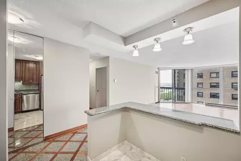 1660 N Prospect #708, Milwaukee, WI 53202