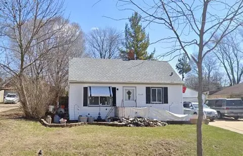 3750 S 90th, Milwaukee, WI 53228