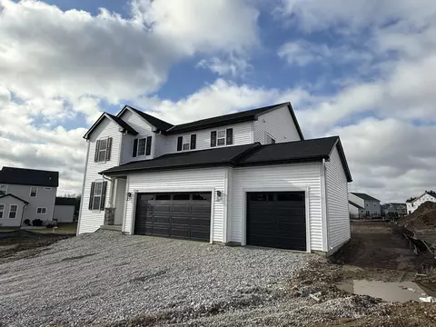 1372 Macgregor, Oconomowoc, WI 53066