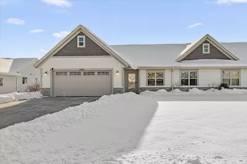 1155 Ellys, Slinger, WI 53086