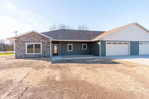 N1175 Breidel Coulee, Shelby, WI 54601