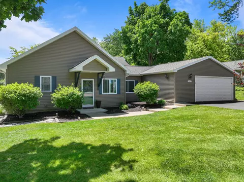 163 Fontana, Fontana, WI 53125