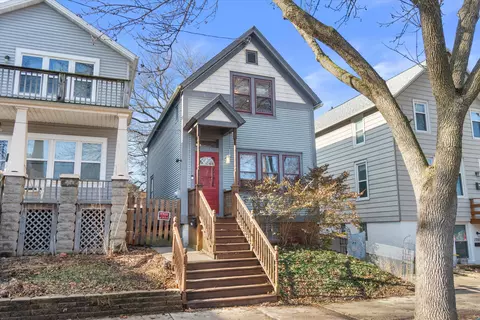 1751 N Franklin, Milwaukee, WI 53202