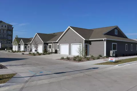 1321 Hagar, La Crosse, WI 54603