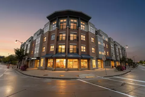 141 Main #420, Racine, WI 53403