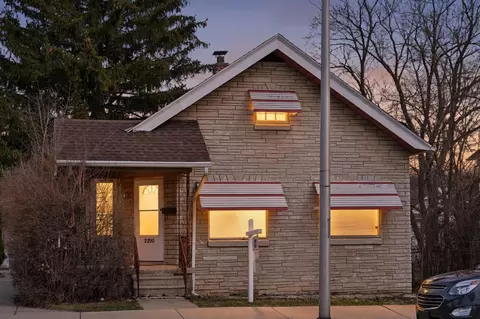2200 S 84th, West Allis, WI 53227