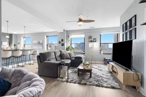 606 W Wisconsin #802, Milwaukee, WI 53203