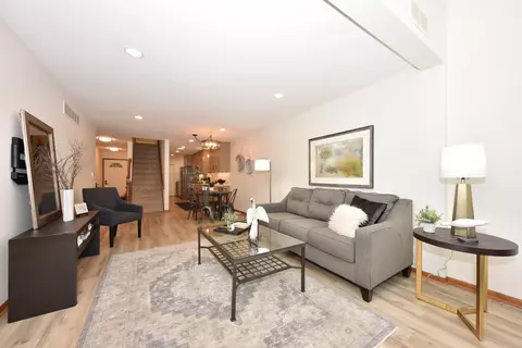 359 Hartford #5, Hartford, WI 53027