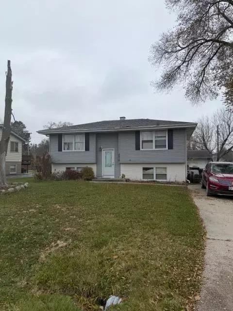 3018 Santa Fe, Racine, WI 53404