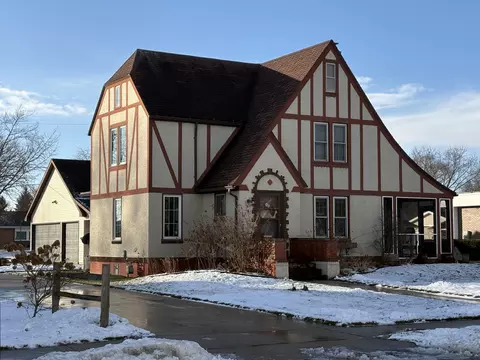 421 Manitowoc, Reedsville, WI 54230