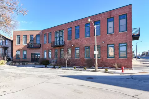 306 E Lincoln #2, Milwaukee, WI 53207