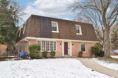 10551 W Keefe, Wauwatosa, WI 53222