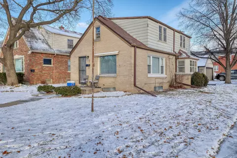3200 N 77th, Milwaukee, WI 53222
