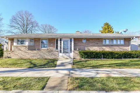 4865 S Swift, Cudahy, WI 53110