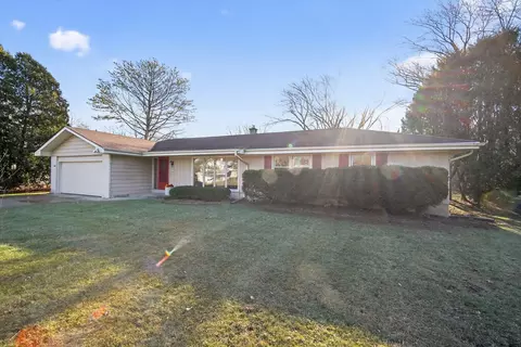 8942 N Silver Brk, Brown Deer, WI 53223