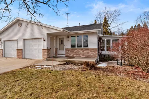 526 N 12th, Oostburg, WI 53070