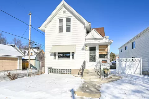 420 E Wilson, Milwaukee, WI 53207