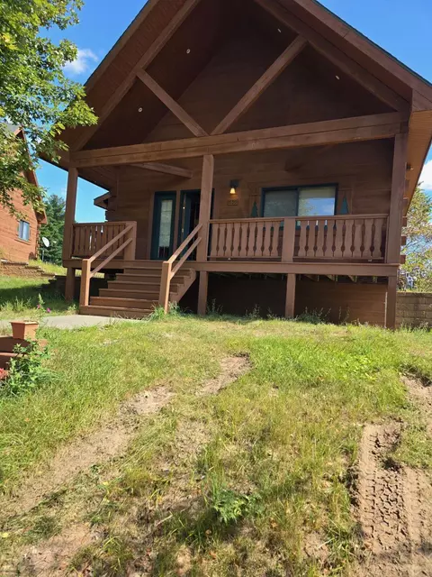 630 Sandy Bch, Warrens, WI 54666