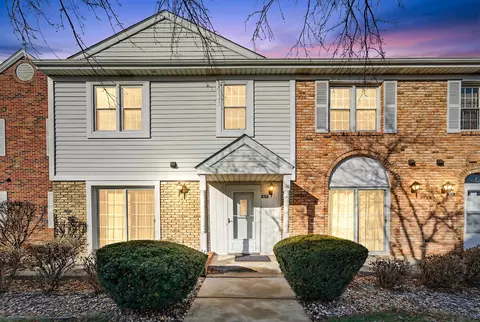 7020 Mariner #105, Mount Pleasant, WI 53406