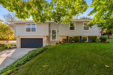 2212 Gatekeeper, Waukesha, WI 53188