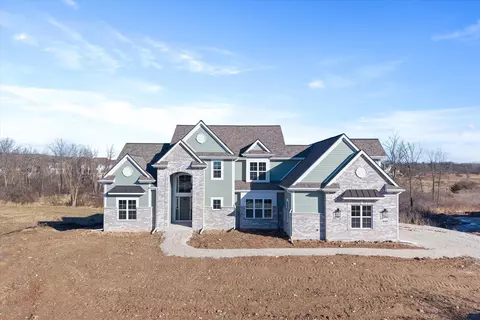 4660 Fenley, Brookfield, WI 53045