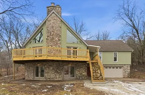 n65w30990 Beaver Lk, Merton, WI 53029