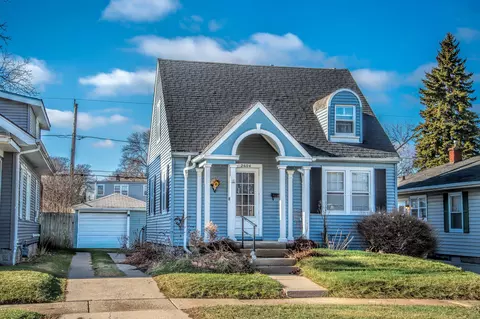 2604 Hayes, Racine, WI 53405