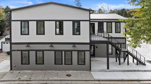 308 Oak #101, Slinger, WI 53086