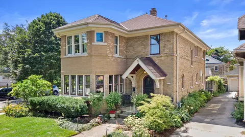 4101 N Morris, Shorewood, WI 53211