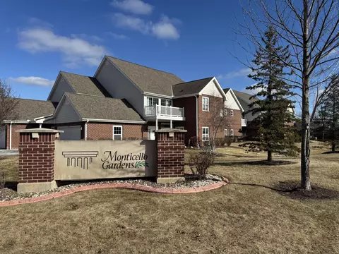 12374 W Virginia #7, Franklin, WI 53132