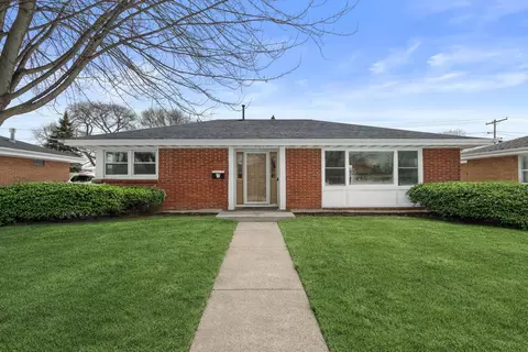 1108 Shorecrest, Racine, WI 53402